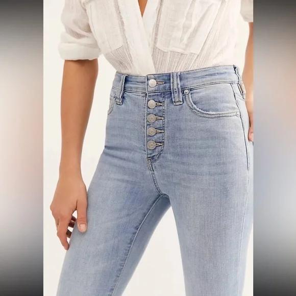 Free People We The Free Irreplaceable Denim Blue Jeans Ultra Flare Wide Stretch - Picture 4 of 12